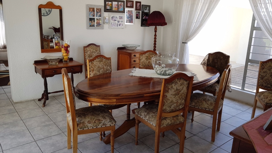 4 Bedroom Property for Sale in La Provance Free State